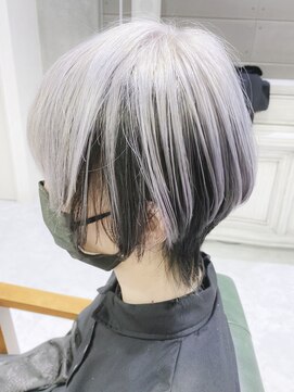 デイズ(days) シルバーカラーツーブロックマッシュ ロングウルフカット