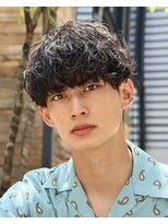 エース(ACES)&nbsp;波巻きパーマ刈り上げマッシュツーブロック