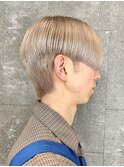 ☆前下がりセンターパートショートカットハイトーン原宿