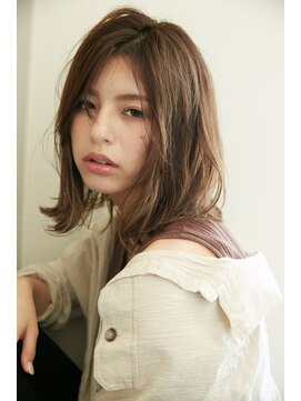 フィガロ アヴェダ(FIGARO AVEDA) 【figaro】大人かわいい外ハネミディ