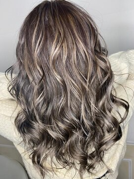 アルーシェ 平井(Alushe) イルミナカラー ハイライト『Alushe平井』