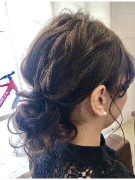 ラブリッシュ(LOVERICHE) ゆるめのお団子スタイル　【延山styling】