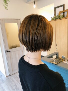 リリィ 津南店(Lilie) ハンサムショートボブ