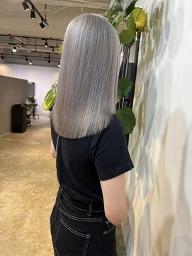 メリー オオサカ(Merly Osaka) 寒色ハイトーンなのに艶髪！_white gray_