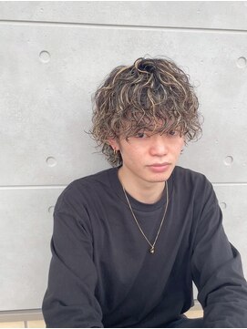 グランデュール 静岡インター通り店(GRANDEUR) 波ウェーブメンズパーマ