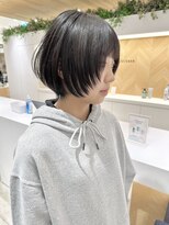 ステア ケース(stair case)&nbsp;大人ナチュラル黒髪マッシュショートボブ