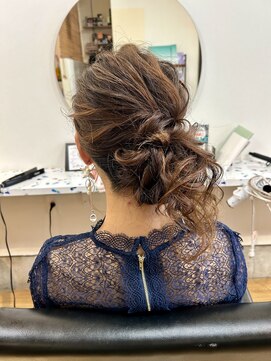 ラック 津田沼(LUCK) カール/セミディ/シアーカラー/姫カット/津田沼