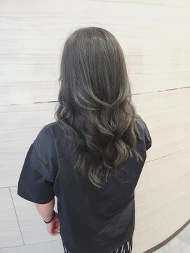 ルイール(LUIRE) ブリーチ無しグレーカラー