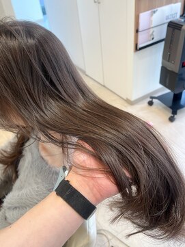 シュヴー 浦安店(CHEVEUX) 11トーン　オリーブベージュ　ブリーチなし