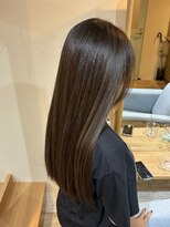 hair＆relax salon UMI&nbsp;繊細ハイライトでつくるナチュラルバレイヤージュ
