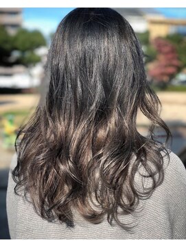 ２丁目３番地美容室 MOMOTARO　【Wカラー＆ハイライト】透明感満載3　２丁目３番地