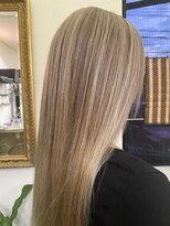 カット イン ヌーボ(cut in NOUVEAU) ブリーチ&カラー