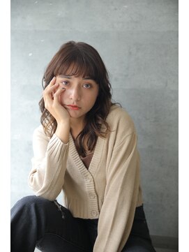 イーゴ(i-go) ミディアム/レイヤー/