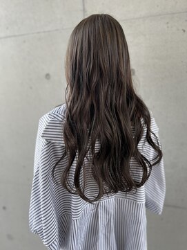 アチーブ ヘア デザイン(achieve hair design) 暗髪グレージュ 大人可愛い無造作ゆるふわウェーブロング
