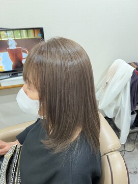 ベルポ(Bellpo) 白髪ぼかし×シークレットハイライトで透明感を☆