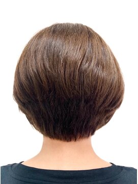 黄ぐまくん美容室 ショート　レイヤー