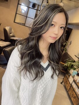 サニー 渋谷(SUNNY) ハイライトレイヤーカット、バレイヤージュ、グレージュ