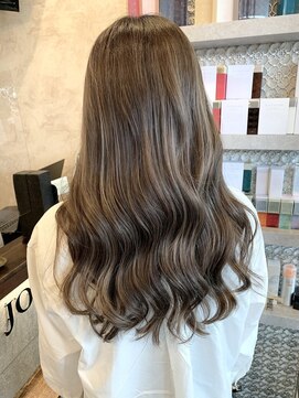 ジョージグランデ(JO-JI grande) 20代30代40代/髪質改善/ハイライト/インナーカラー/白髪ぼかし