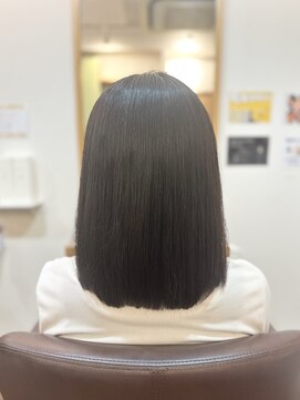 フリージア(freesia) 縮毛矯正/ツヤ髪/ヘッドスパ/髪質改善トリートメント