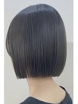 モーメント(Moment)&nbsp;大人かわいい切りっぱなしボブ