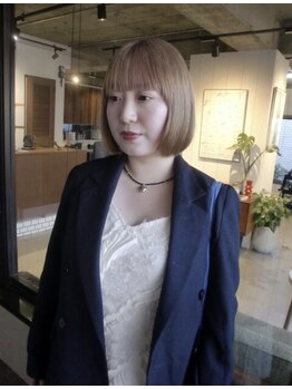 ハー(her)の写真/シンプルなのにどこか目を惹く、大人ナチュラルなボブ