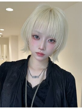 アイトーキョーエス 渋谷(AI TOKYO S) ミルクティーブロンド/ダークブルー/デジタルパーマ/渋谷
