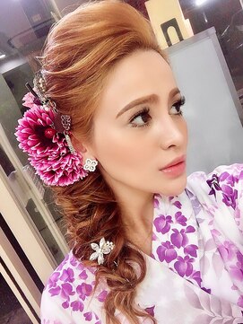 ブリエ(briller) TAKAKOstyle☆浴衣サイド編みおろしstyle