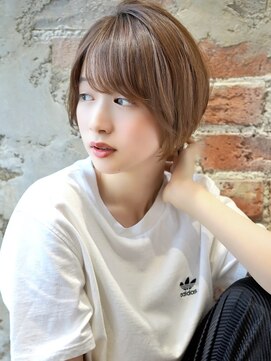ミラリー 横浜(Mirareee) ショートは可愛い！外ハネボブミディアッシュブラウンネオウルフ