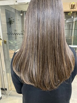 ロミータ by P.C.H(Lomita) ハイライトカラー