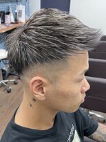 ウェグ 難波(WEG) WEG/難波/道頓堀/フェードカット/ハイライトカラー/刈り上げ