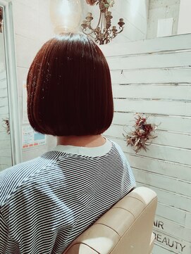 フルーヴ(Fleuve) 首回りスッキリ ツヤボブ