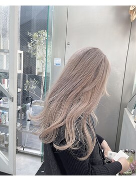 シェリ ヘアデザイン(CHERIE hair design) 福岡 ブリーチ ベージュ グレージュ ダブルカラー ハイライト