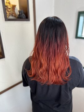 ゴッドヘアーアンドメイク 前橋元総社店(GOD Hair&Make) 赤グラデーション