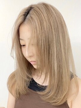 ウィコ 新宿(WICO) ミルクティーベージュ［新宿駅/大人ガーリー/ダブルカラー]