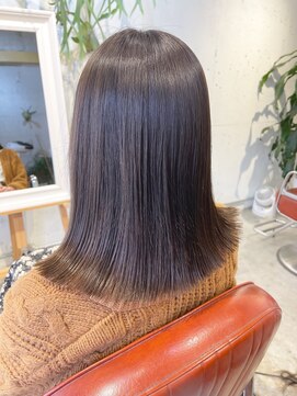 コンビネーション(combination) アディクシーカラー 透明感カラー ストレート 学割 グレージュ