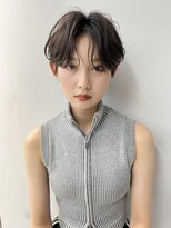 ハンサムショート　黒髪　パーマ