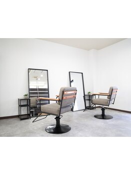 セット面数2面の少人数プライベートサロン☆日常を忘れてゆっくり過ごせるサロン空間を…。