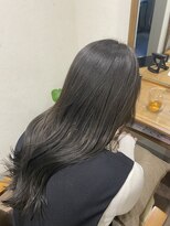 サク(Sac.)&nbsp;今っぽい柔らかいオリーブグレージュ Sac.一澤幸奈