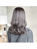 オリーブグレージュ