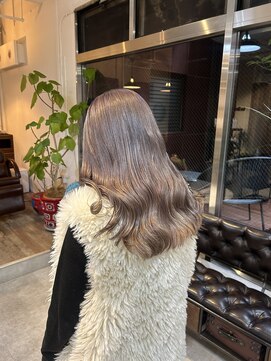 キュリオ(CURIO) 透け感たっぷりホワイトグレージュ◎