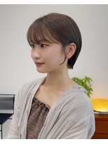 アイエヌジードット(INg.)&nbsp;ショート × ヘーゼルベージュ