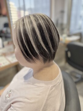 リーオオサカ(Lee Osaka) 【Lee大阪店】レイヤーボブ×デザインカラー/新出