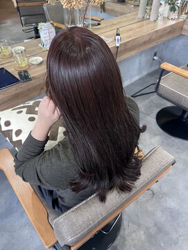 ティティ(TiTi) 髪を綺麗に魅せるならボルドー！[TiTi_福田りの]