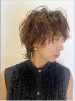 ナナバイロッカ(nana by rocca)&nbsp;無造作ウェーブミディアムショート ［/髪質改善］