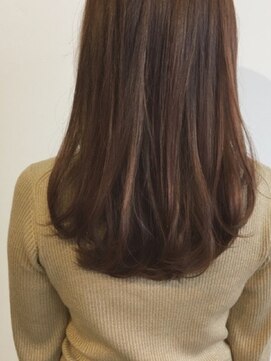 クールブ(Courbe) 柔らかミディアム×グレージュカラー