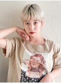 コンパクトショート×プラチナブロンド