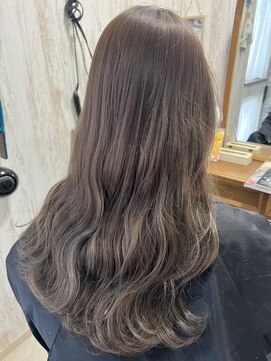 ガク(gaku) アッシュベージュ