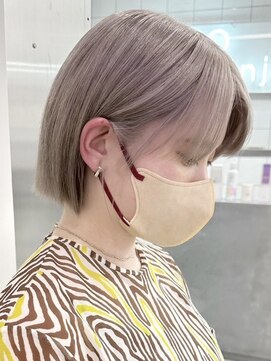 ウィコ 新宿(WICO) ミルクティーグレージュ[新宿駅フェミニン/モードダークアッシュ