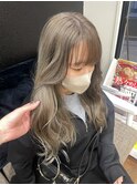 ミルクティーベージュ