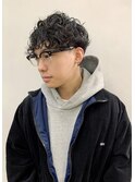 無造作パーマのメンズスタイル